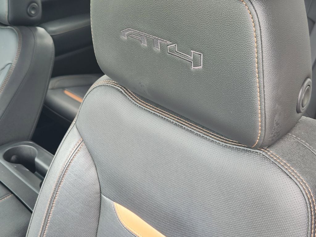 2023 GMC Sierra 2500HD 4WD Crew Cab Standard Bed AT4