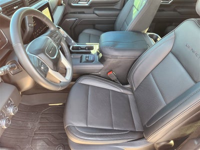 2024 GMC Sierra 2500HD 4WD Crew Cab Standard Bed Denali