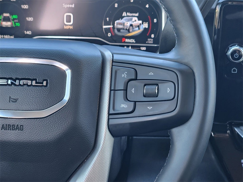 2024 GMC Sierra 2500HD 4WD Crew Cab Standard Bed Denali