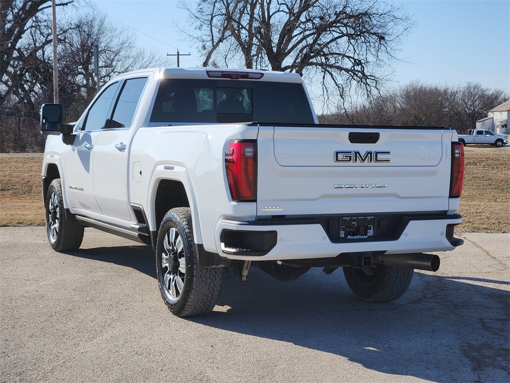 2024 GMC Sierra 2500HD 4WD Crew Cab Standard Bed Denali