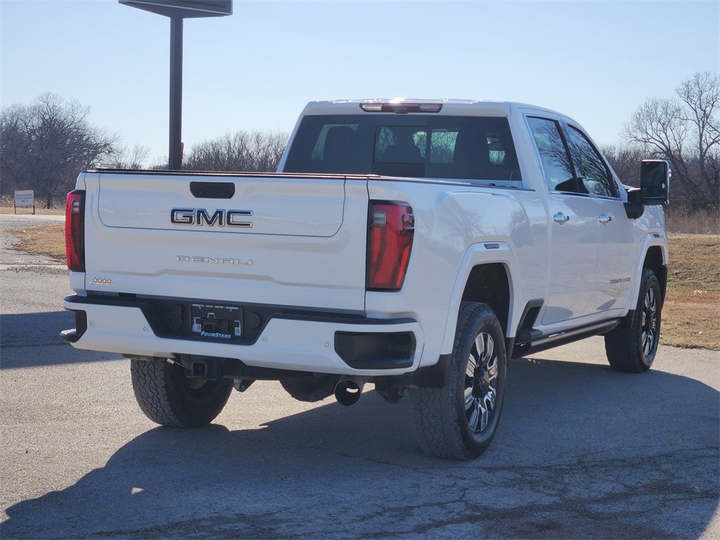 2024 GMC Sierra 2500HD 4WD Crew Cab Standard Bed Denali