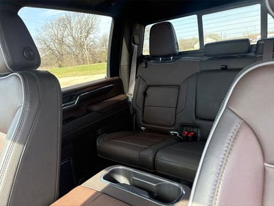 2024 GMC Sierra 2500HD 4WD Crew Cab Standard Bed Denali