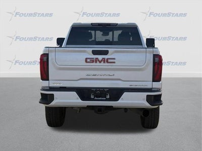 2024 GMC Sierra 2500HD 4WD Crew Cab Standard Bed Denali