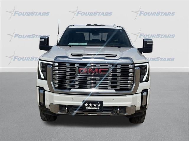 2024 GMC Sierra 2500HD 4WD Crew Cab Standard Bed Denali