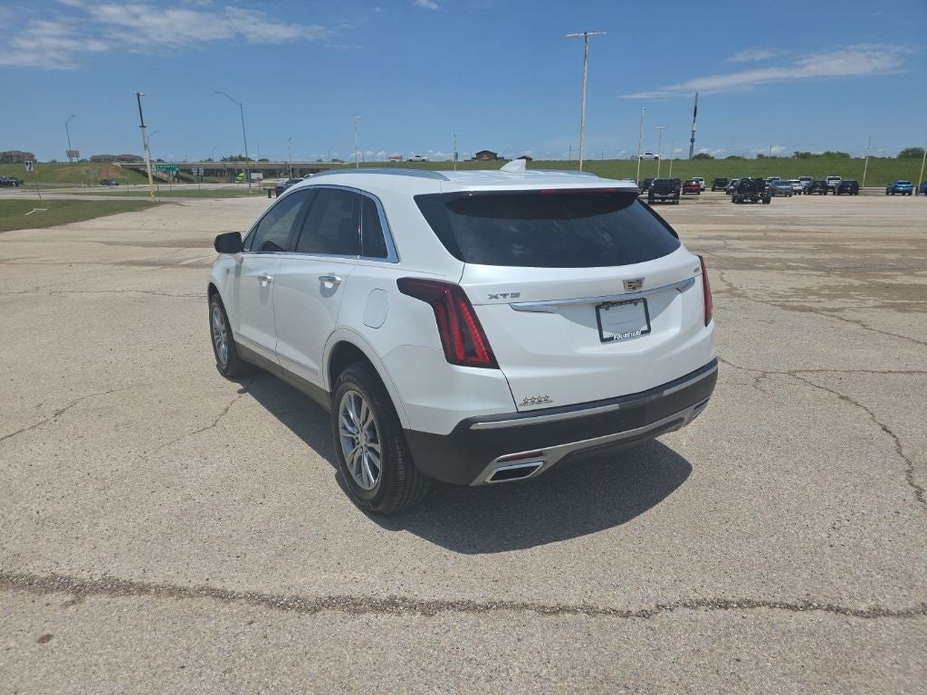 2022 Cadillac XT5 FWD Premium Luxury