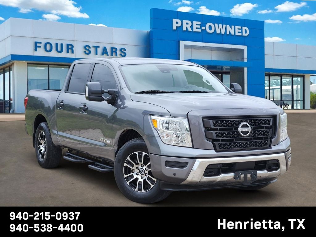 2024 Nissan TITAN Crew Cab SV 4x2