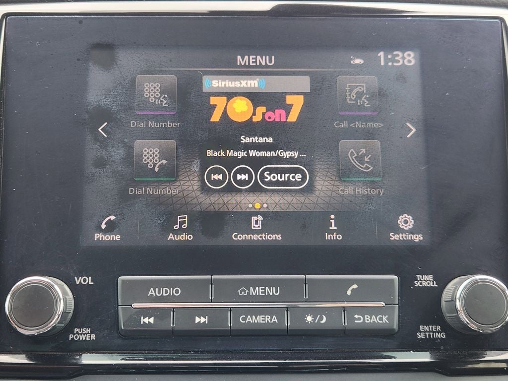 2024 Nissan TITAN Crew Cab SV 4x2