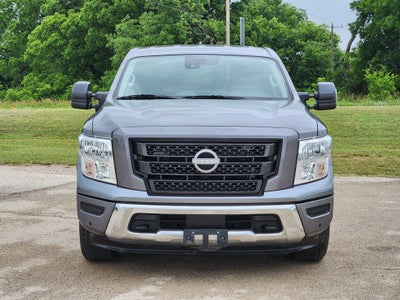 2024 Nissan TITAN Crew Cab SV 4x2