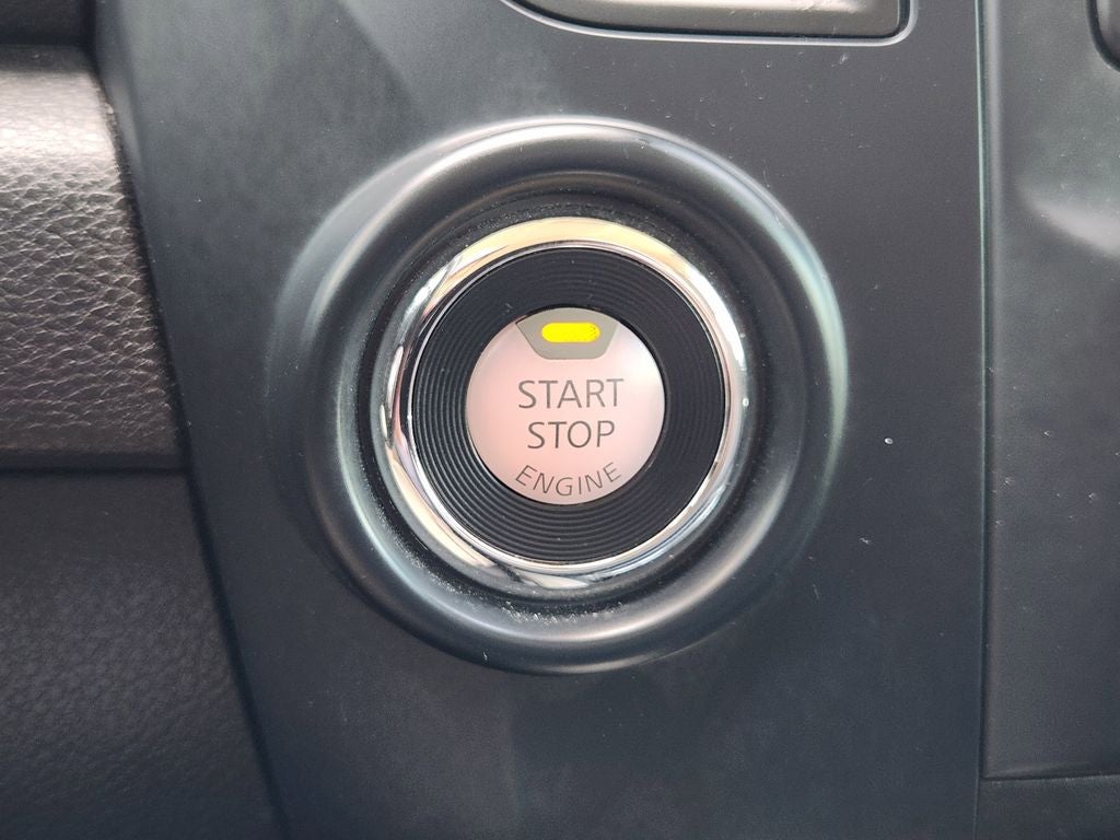 2024 Nissan TITAN Crew Cab SV 4x2