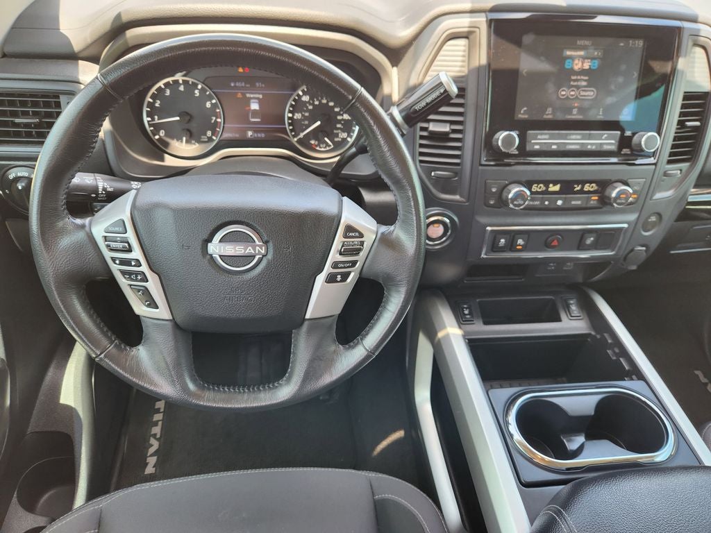 2024 Nissan TITAN Crew Cab SV 4x2