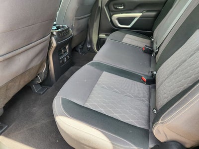 2024 Nissan TITAN Crew Cab SV 4x2