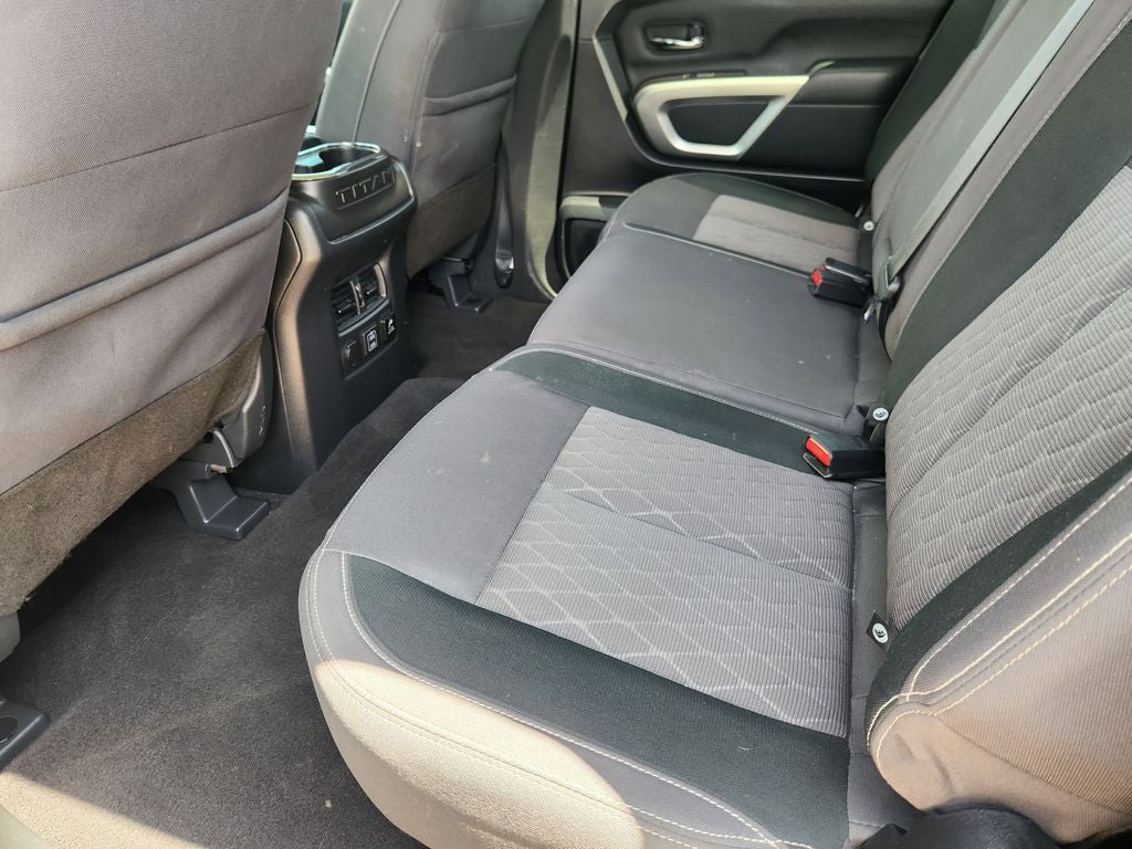 2024 Nissan TITAN Crew Cab SV 4x2