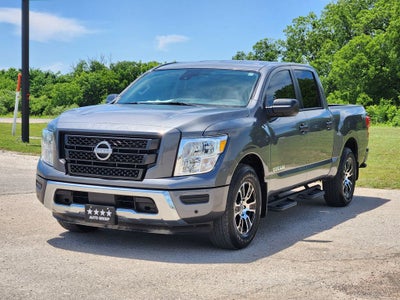 2024 Nissan TITAN Crew Cab SV 4x2