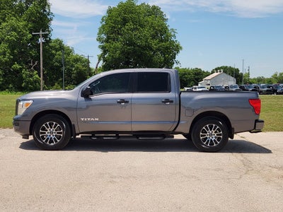 2024 Nissan TITAN Crew Cab SV 4x2