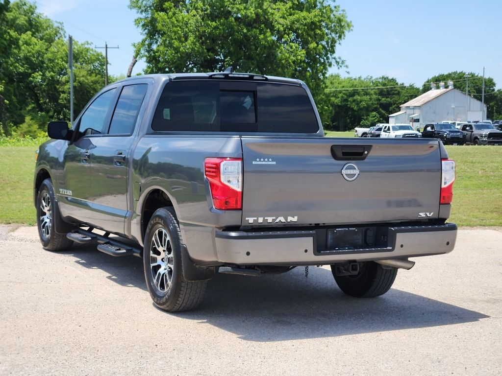 2024 Nissan TITAN Crew Cab SV 4x2