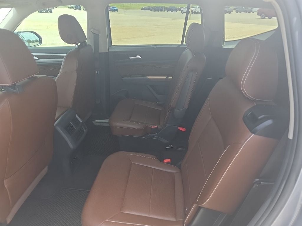 2021 Volkswagen Atlas 3.6L V6 SE w/Technology