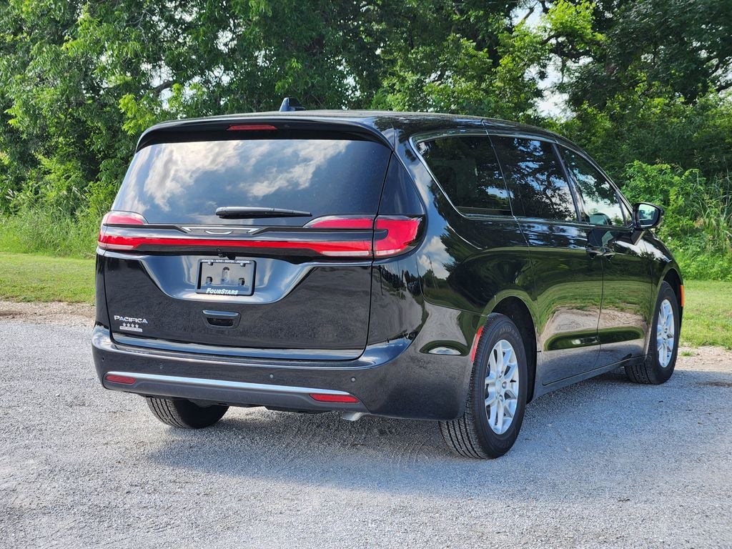 2027 Chrysler Pacifica PACIFICA SELECT