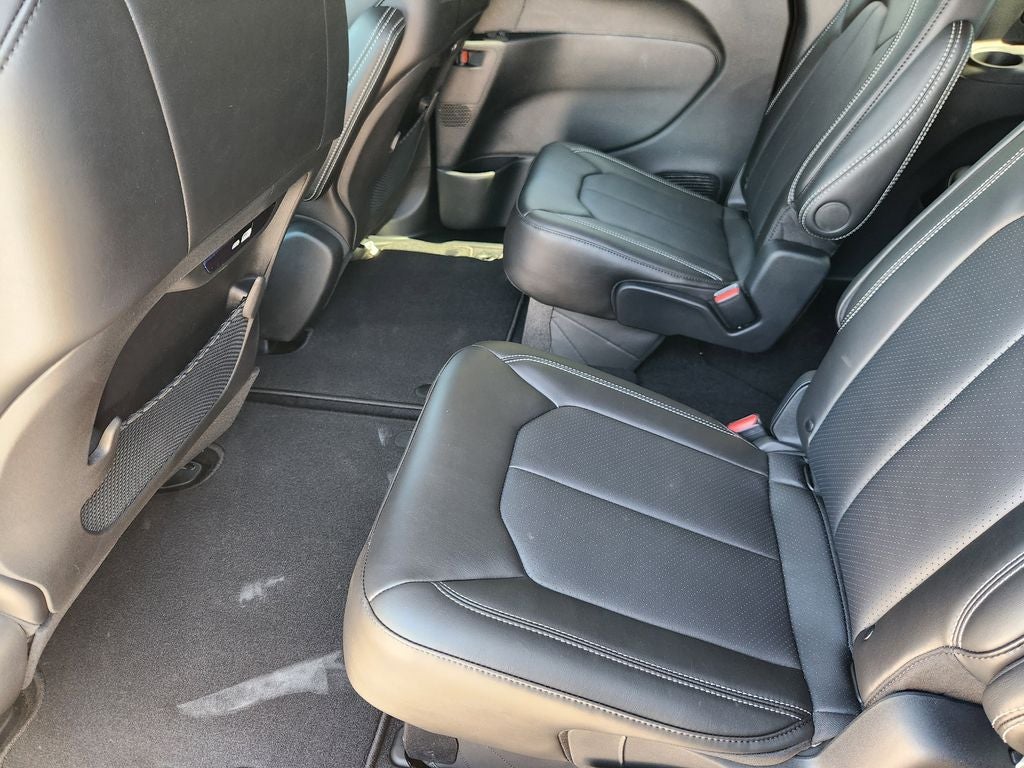 2027 Chrysler Pacifica PACIFICA SELECT