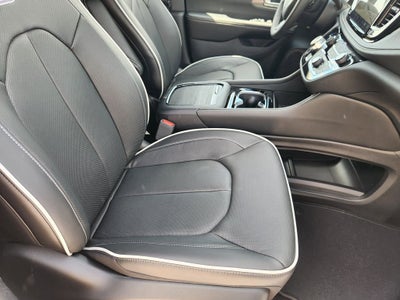 2027 Chrysler Pacifica PACIFICA LIMITED