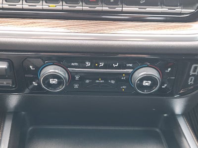 2025 Chevrolet Silverado 2500HD 4WD Crew Cab Standard Bed LT