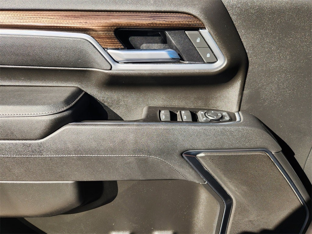 2025 Chevrolet Silverado 2500HD 4WD Crew Cab Standard Bed LT