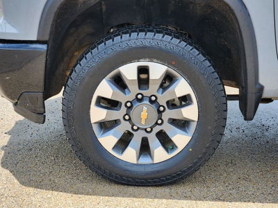 2024 Chevrolet Silverado 2500HD 4WD Crew Cab Standard Bed Custom