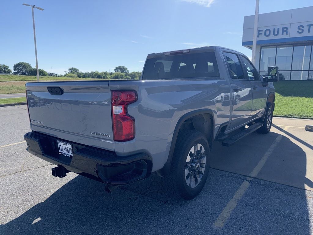 2024 Chevrolet Silverado 2500HD 4WD Crew Cab Standard Bed Custom
