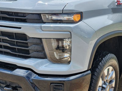 2024 Chevrolet Silverado 2500HD 4WD Crew Cab Standard Bed Custom