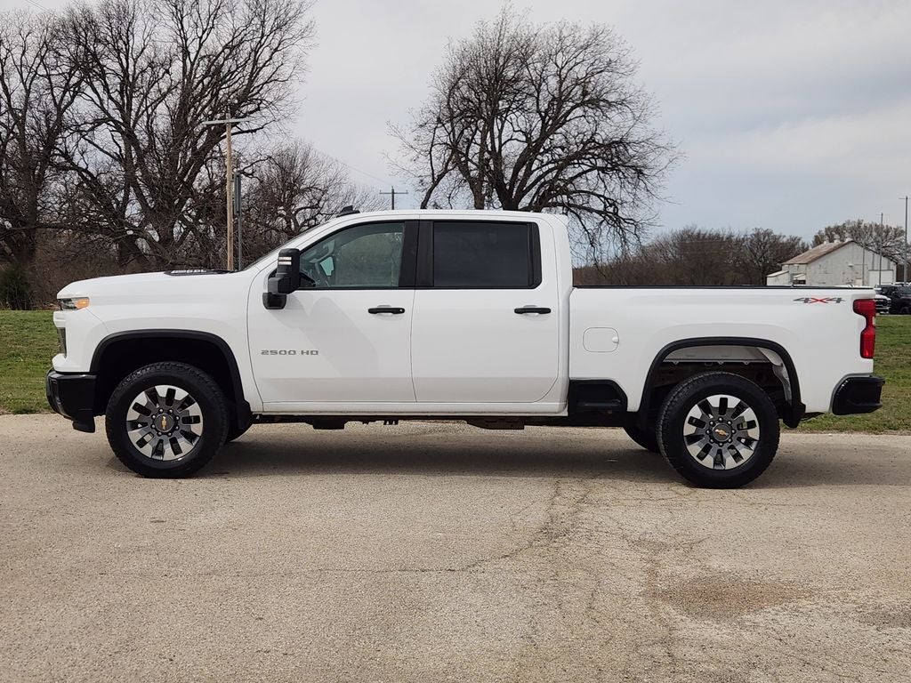 2024 Chevrolet Silverado 2500HD 4WD Crew Cab Standard Bed Custom
