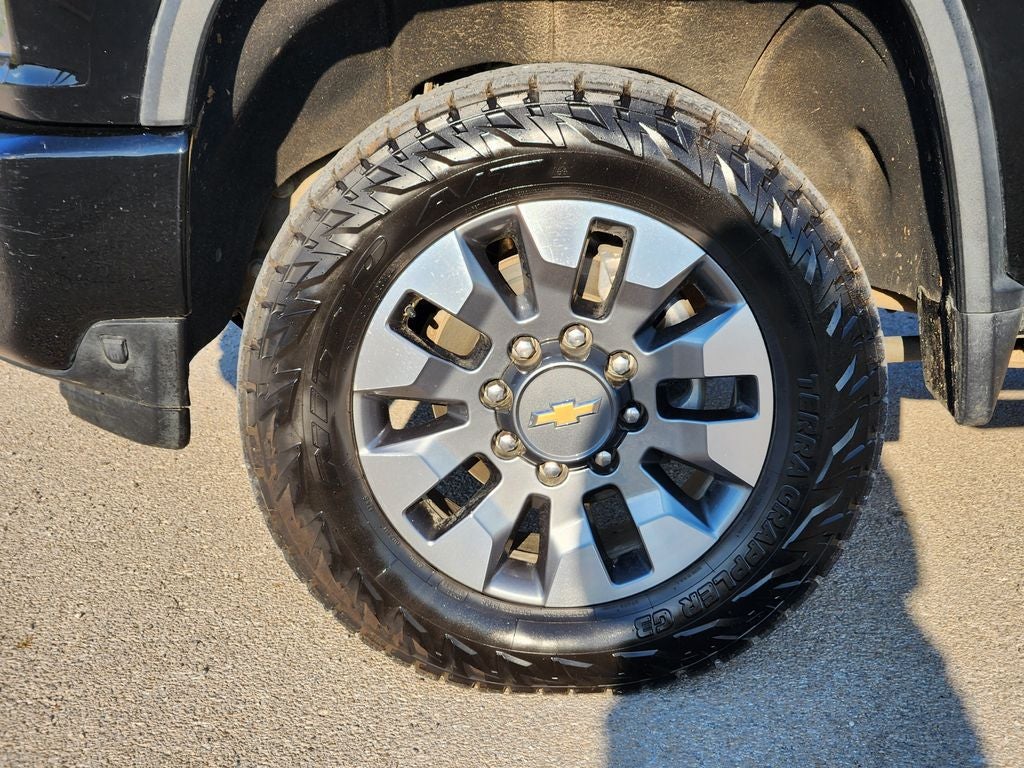 2022 Chevrolet Silverado 2500HD 4WD Crew Cab Standard Bed Custom