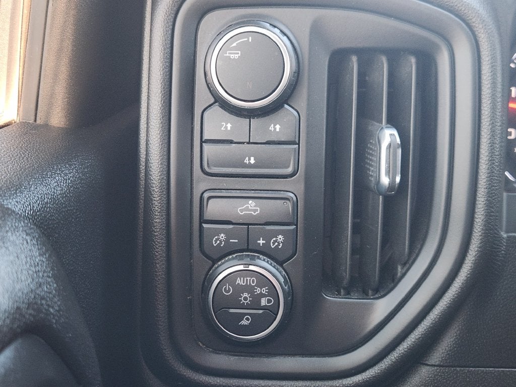 2022 Chevrolet Silverado 2500HD 4WD Crew Cab Standard Bed Custom