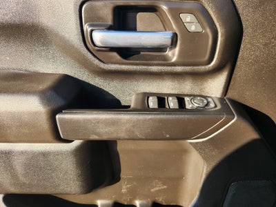 2022 Chevrolet Silverado 2500HD 4WD Crew Cab Standard Bed Custom