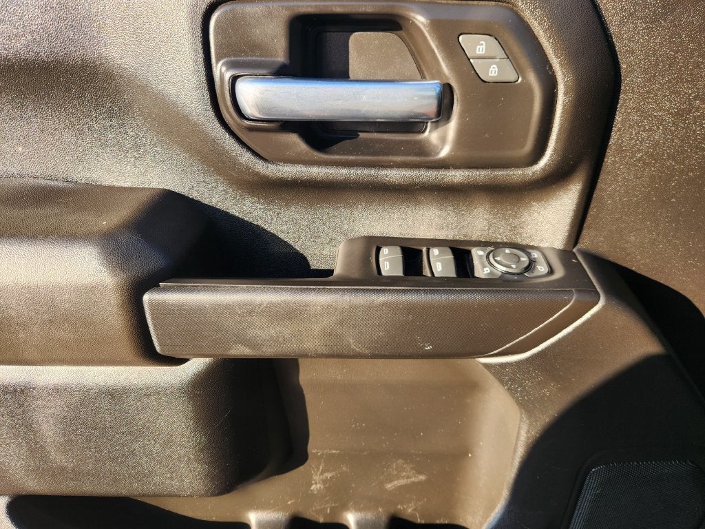 2022 Chevrolet Silverado 2500HD 4WD Crew Cab Standard Bed Custom
