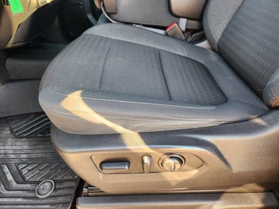 2022 Chevrolet Silverado 2500HD 4WD Crew Cab Standard Bed Custom