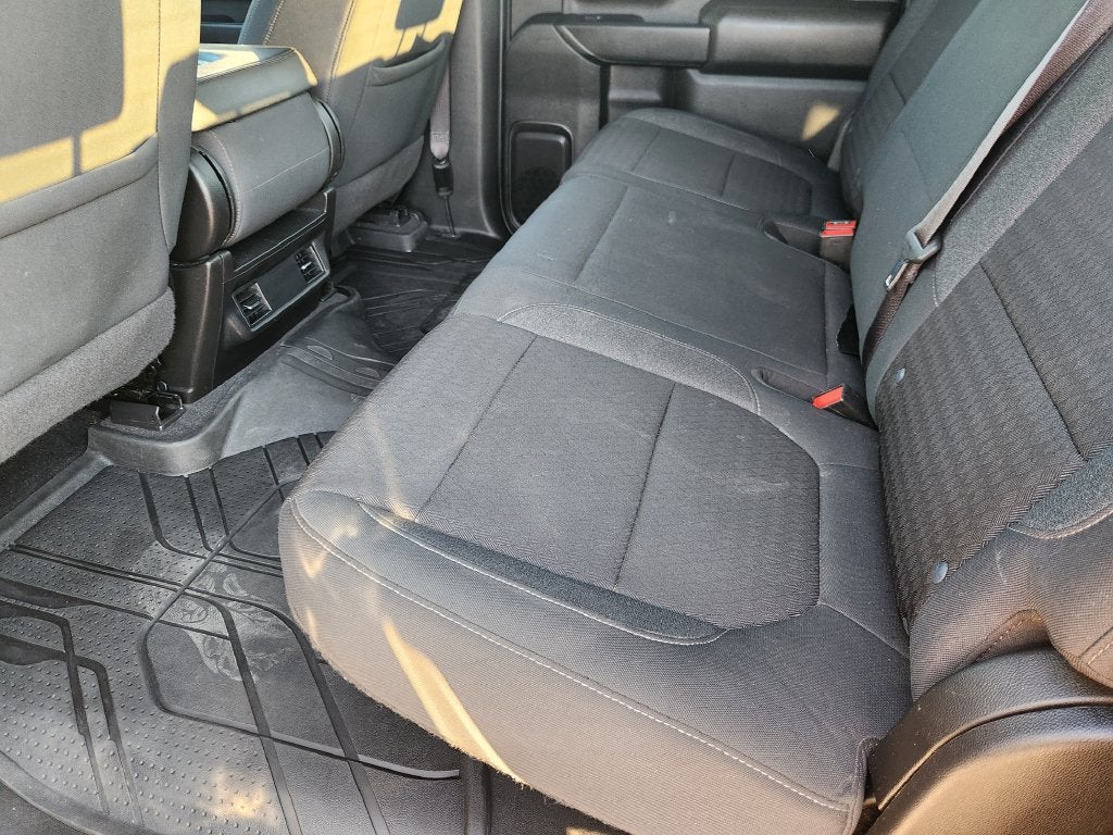 2022 Chevrolet Silverado 2500HD 4WD Crew Cab Standard Bed Custom