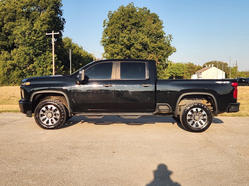 2022 Chevrolet Silverado 2500HD 4WD Crew Cab Standard Bed Custom