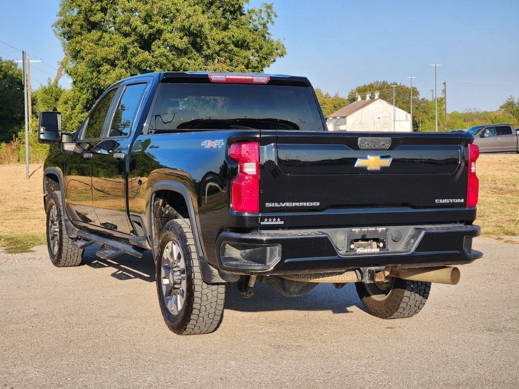 2022 Chevrolet Silverado 2500HD 4WD Crew Cab Standard Bed Custom