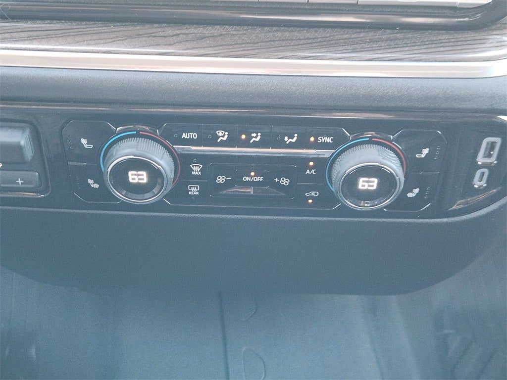 2024 Chevrolet Silverado 3500HD 4WD Crew Cab Standard Bed LT