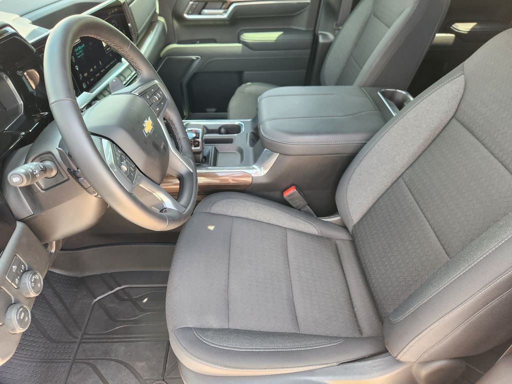 2026 Chevrolet Silverado 1500 2WD Crew Cab Short Bed LT