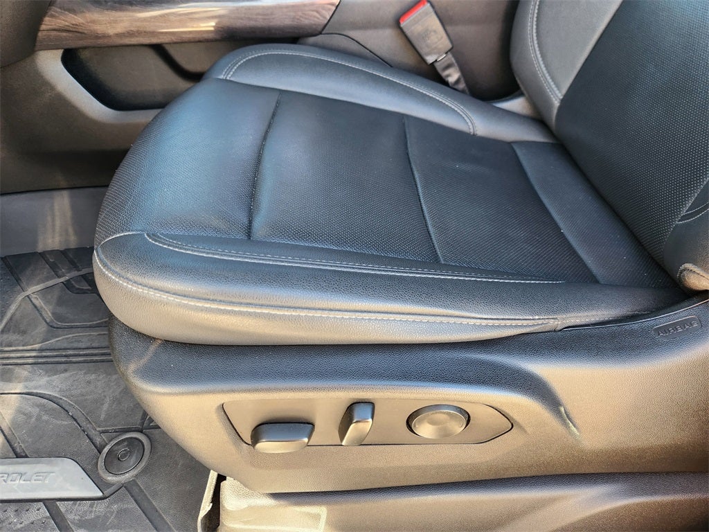 2022 Chevrolet Silverado 1500 2WD Crew Cab Short Bed LTZ