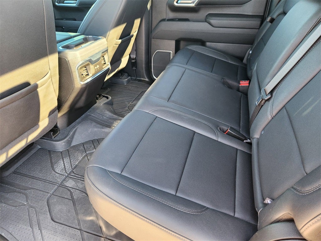 2022 Chevrolet Silverado 1500 2WD Crew Cab Short Bed LTZ