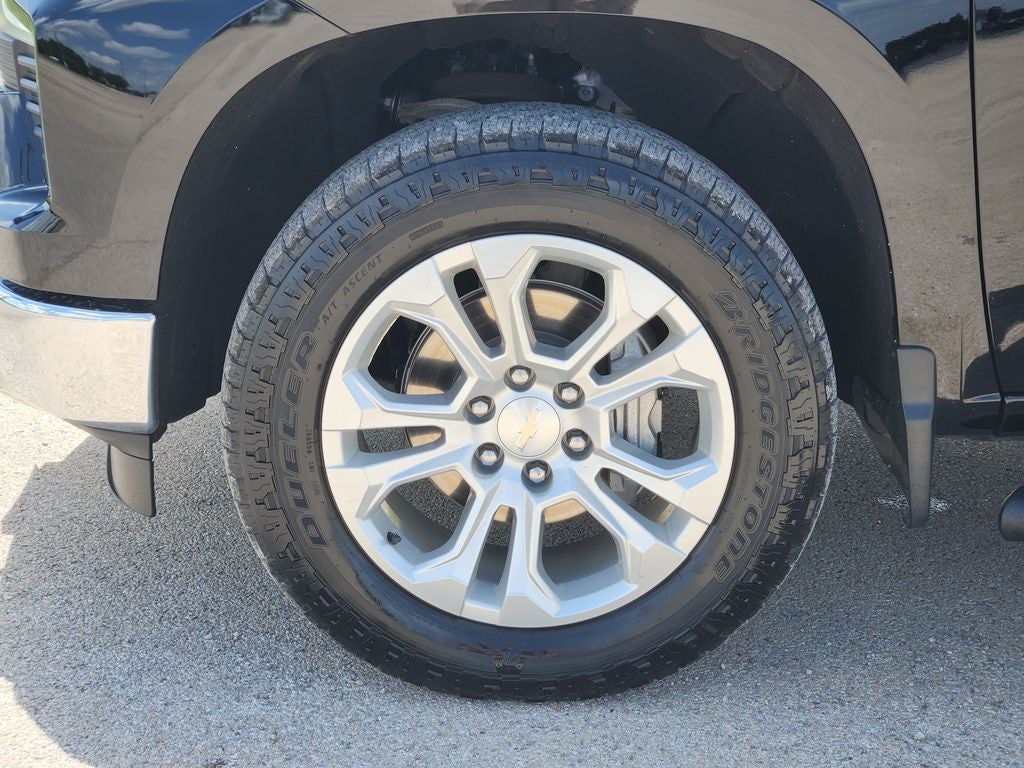 2023 Chevrolet Silverado 1500 4WD Crew Cab Short Bed LTZ