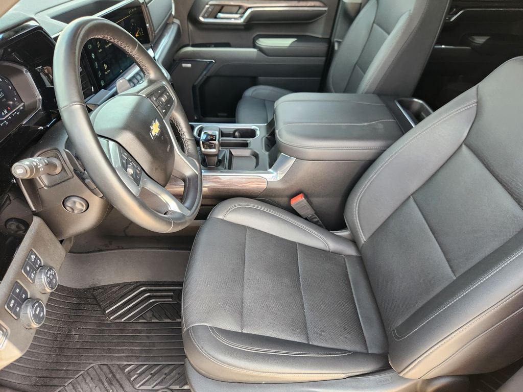 2023 Chevrolet Silverado 1500 4WD Crew Cab Short Bed LTZ