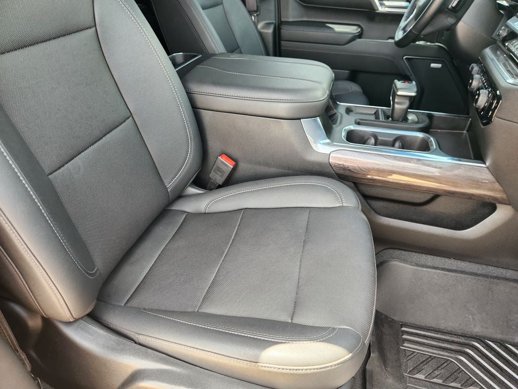 2023 Chevrolet Silverado 1500 4WD Crew Cab Short Bed LTZ
