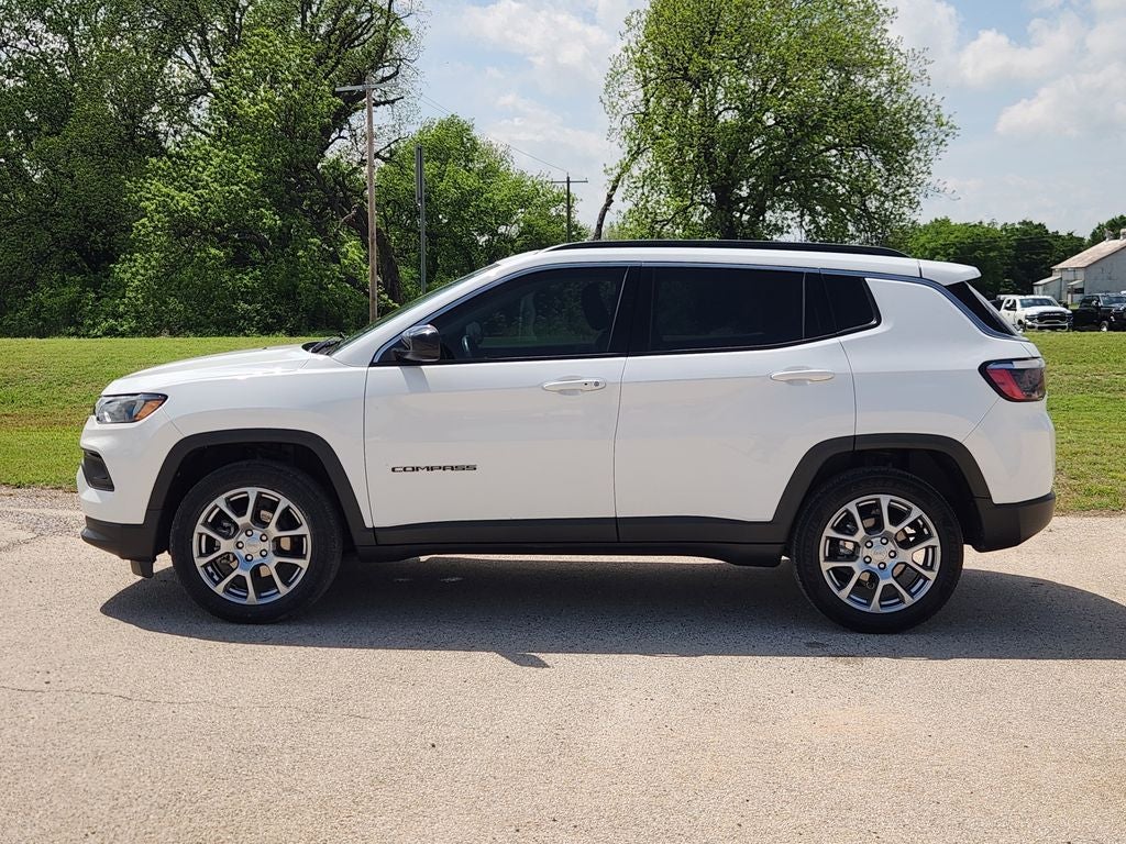 2022 Jeep Compass Latitude Lux 4x4