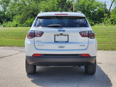 2022 Jeep Compass Latitude Lux 4x4