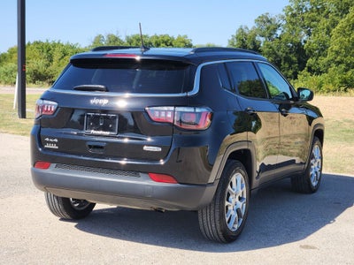 2022 Jeep Compass Latitude Lux 4x4