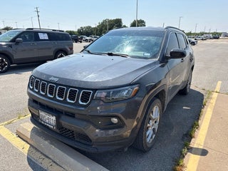 2024 Jeep Compass Latitude Lux FWD