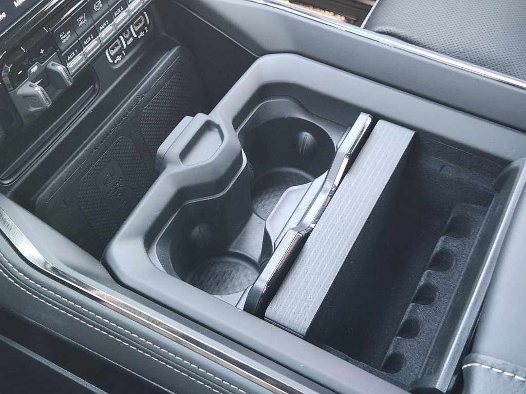 2024 RAM 3500 Limited Mega Cab 4x4 6'4' Box