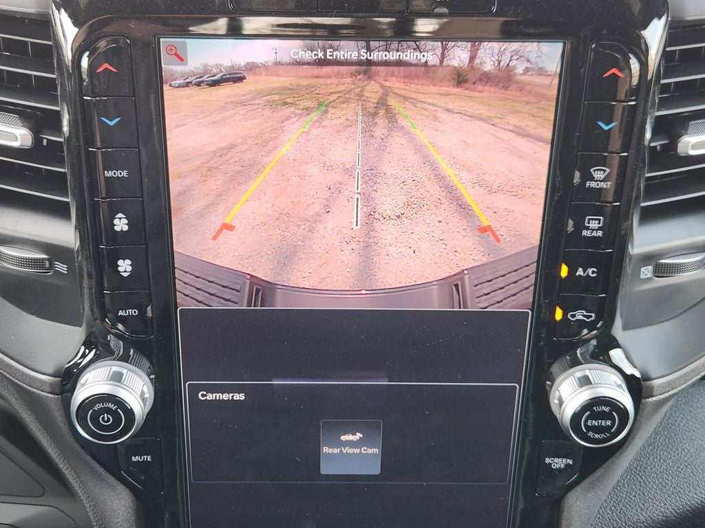 2026 RAM Ram 2500 RAM 2500 BLACK EXPRESS CREW CAB 4X4 8' BOX